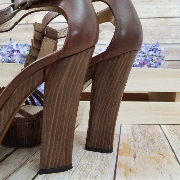 PURA Lopez 40 Brown Ruffle T Strap Wooden Heels - Picture 6 of 8